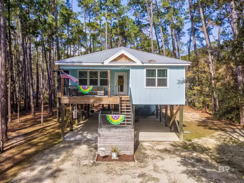 908 Lafitte Pl, Dauphin Island, AL 36528