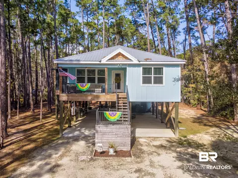908 Lafitte Pl, Dauphin Island, AL 36528