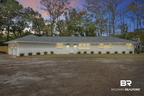 1409 Altair Ln, Mobile, AL 36693