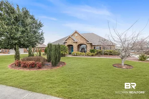 630 Royal Troon Cir, Gulf Shores, AL 36542