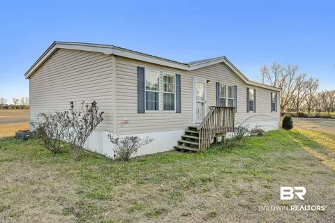 32782 Sunset Dr, Elberta, AL 36530