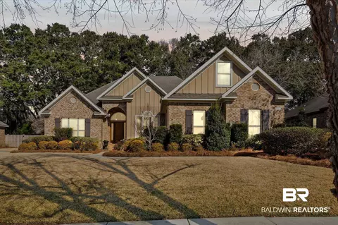 111 Sedgefield Ave, Fairhope, AL 36532