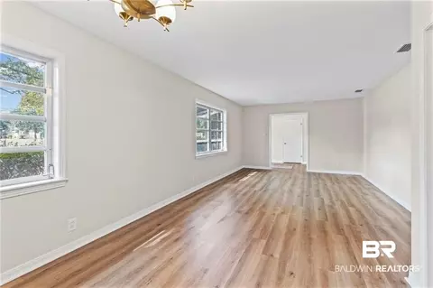 1004 Heidi Ln, Mobile, AL 36608 photo 4
