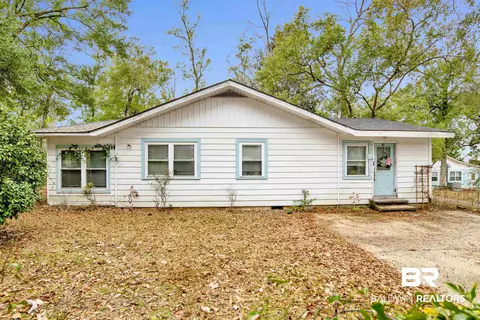 54 Nichols Ave, Fairhope, AL 36532