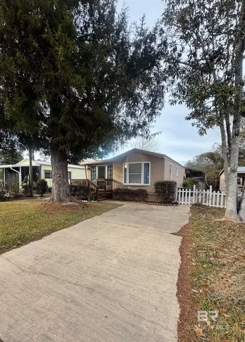535 Buena Vista Dr, Lillian, AL 36549