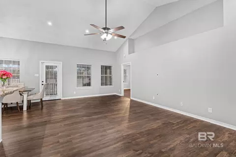 Entry Way - 5269 E Mossberg Dr, Theodore, AL 36582 photo 2 of 6
