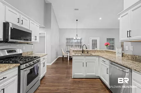 5269 E Mossberg Dr, Theodore, AL 36582 photo 6