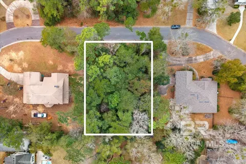 107 Glen Hardie Dr, Fairhope, AL 36532