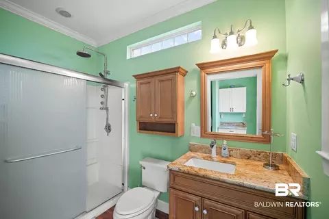 Bath - 12143 Gateway Dr, Elberta, AL 36530 photo 1 of 1