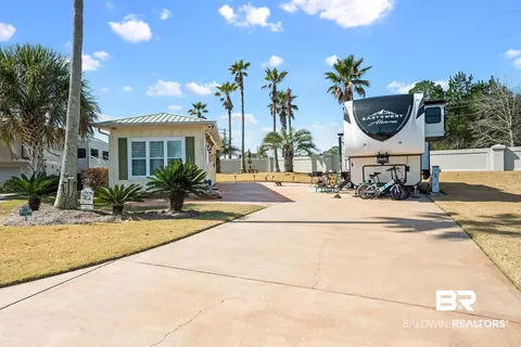 Exterior - 12143 Gateway Dr, Elberta, AL 36530 photo 1 of 6