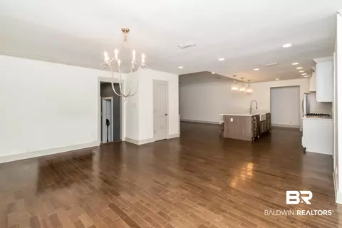 305 Springwood Dr, Mobile, AL 36608 photo 3