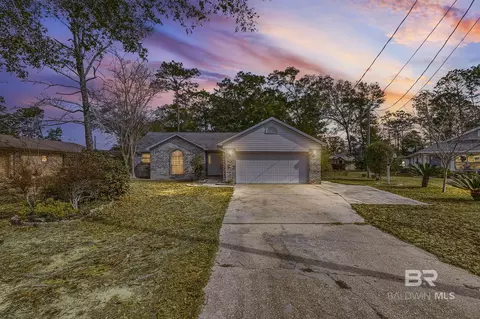 2776 Santa Rosa Cir, Lillian, AL 36549