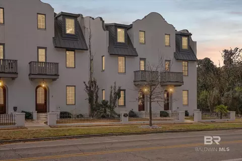 72 Fairhope Ave #2, Fairhope, AL 36532