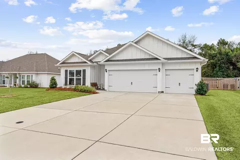 697 Calibre St, Fairhope, AL 36532