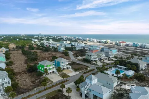 674 Morgantown Blvd, Gulf Shores, AL 36542