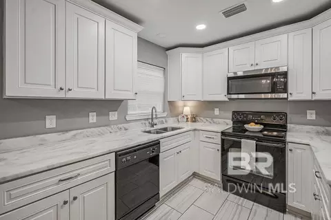 Kitchen - 7087 Lenardo Dr, Mobile, AL 36619 photo 1 of 1