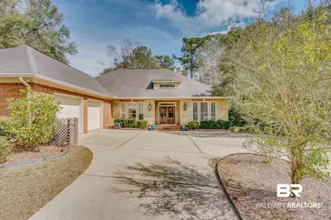 109 Pebble Ct, Fairhope, AL 36532