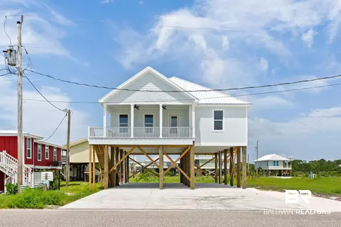 479 E Buchanan Ct, Gulf Shores, AL 36542
