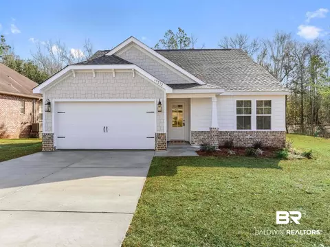 23911 Peppermint St, Elberta, AL 36530