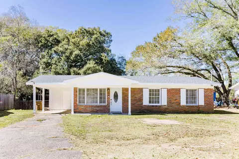 708 Merritt Dr, Mobile, AL 36609