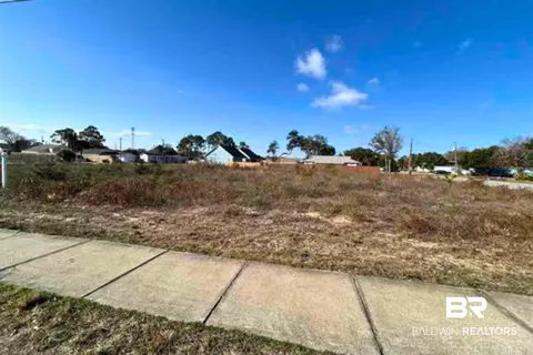 5400 Medina Rd, Pensacola, FL 32507