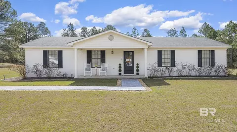 10710 Deerfoot Ln, Elberta, AL 36530