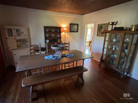 Dining - 2006 Evergreen Rd, Jackson, AL 36545 photo 3 of 3