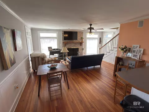 Living - 2006 Evergreen Rd, Jackson, AL 36545 photo 2 of 6