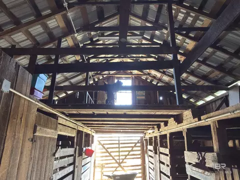 Entry Way - 2006 Evergreen Rd, Jackson, AL 36545 photo 5 of 5