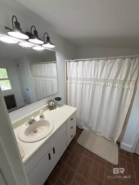 Bath - 2006 Evergreen Rd, Jackson, AL 36545 photo 3 of 6