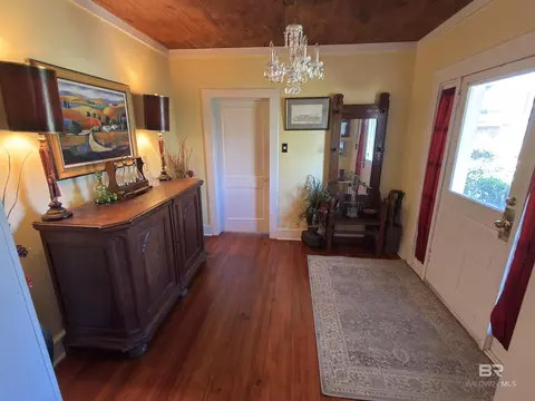Entry Way - 2006 Evergreen Rd, Jackson, AL 36545 photo 2 of 5