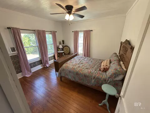 Bedroom - 2006 Evergreen Rd, Jackson, AL 36545 photo 4 of 6