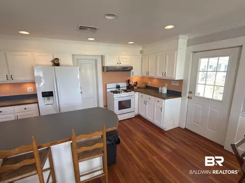 Kitchen - 2006 Evergreen Rd, Jackson, AL 36545 photo 5 of 7