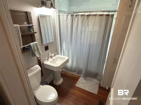 Bath - 2006 Evergreen Rd, Jackson, AL 36545 photo 2 of 6