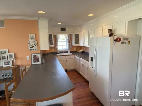 Kitchen - 2006 Evergreen Rd, Jackson, AL 36545 photo 6 of 7