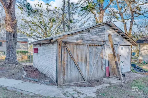 3 Canal St, Chickasaw, AL 36611 photo 24