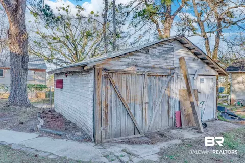 3 Canal St, Chickasaw, AL 36611 photo 24