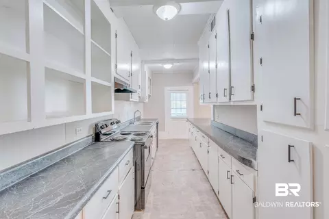 3 Canal St, Chickasaw, AL 36611 photo 11