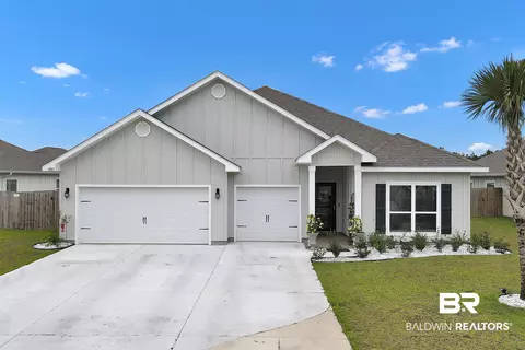 3905 Mercury Cir, Gulf Shores, AL 36542