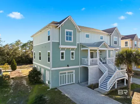 6635 Carlinga Dr, Pensacola, FL 32507