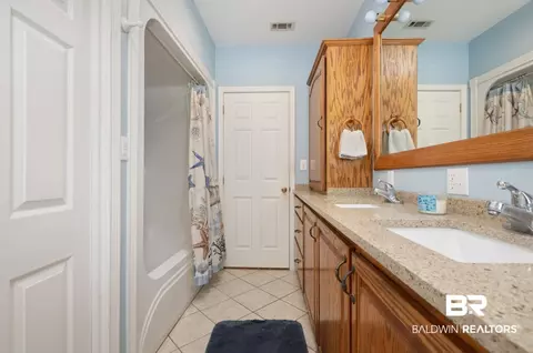 Bath - 15025 Bellingrath Rd, Coden, AL 36523 photo 3 of 9