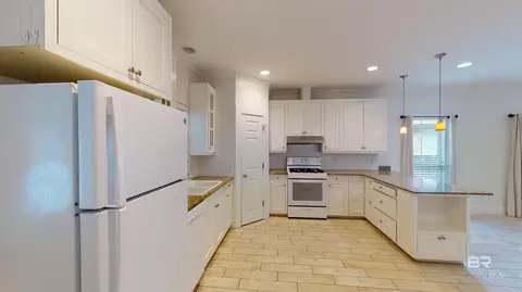 Kitchen - 6052 Magnolia Pl, Mobile, AL 36608 photo 2 of 2