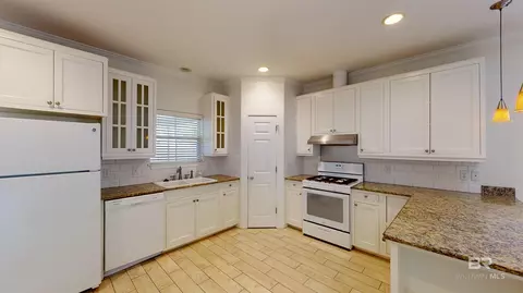 Kitchen - 6052 Magnolia Pl, Mobile, AL 36608 photo 1 of 2