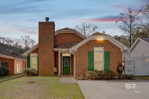 2120 Panorama Dr, Mobile, AL 36609