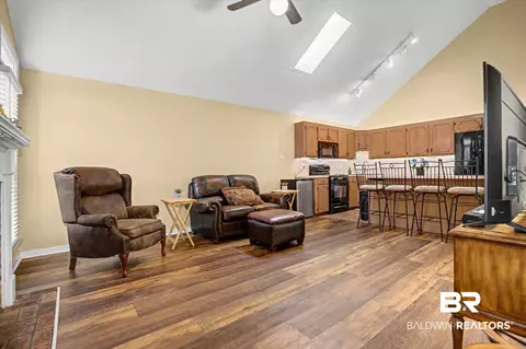 2120 Panorama Dr, Mobile, AL 36609 photo 5