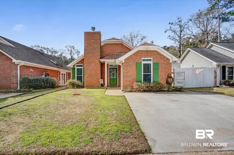 2120 Panorama Dr, Mobile, AL 36609 photo 2