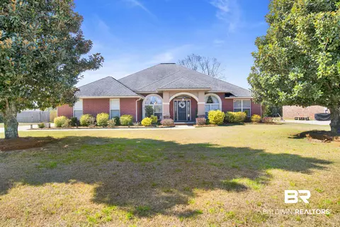 262 Royal Ln, Fairhope, AL 36532