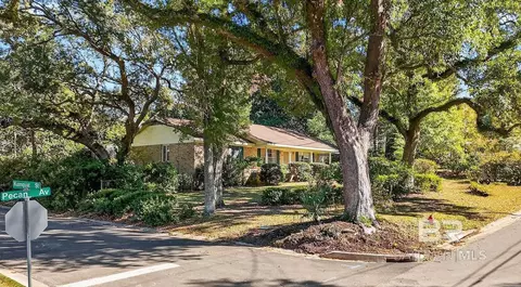 115 Pecan Ave, Fairhope, AL 36532