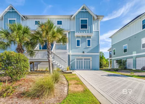 6599 Carlinga Dr, Pensacola, FL 32507