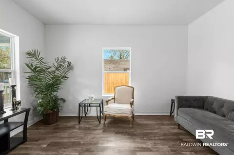 Living - 128 Bush Ave, Mobile, AL 36604 photo 2 of 3